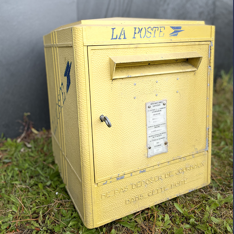 Antiker Briefkasten aus Aluminium von Louis Vuitton, 1888 bei